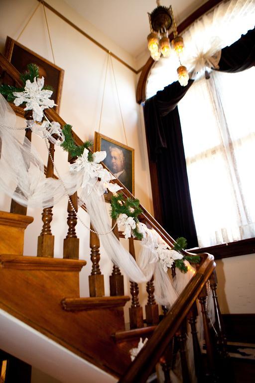 Beall Mansion An Elegant Bed & Breakfast Inn 奥尔顿 外观 照片