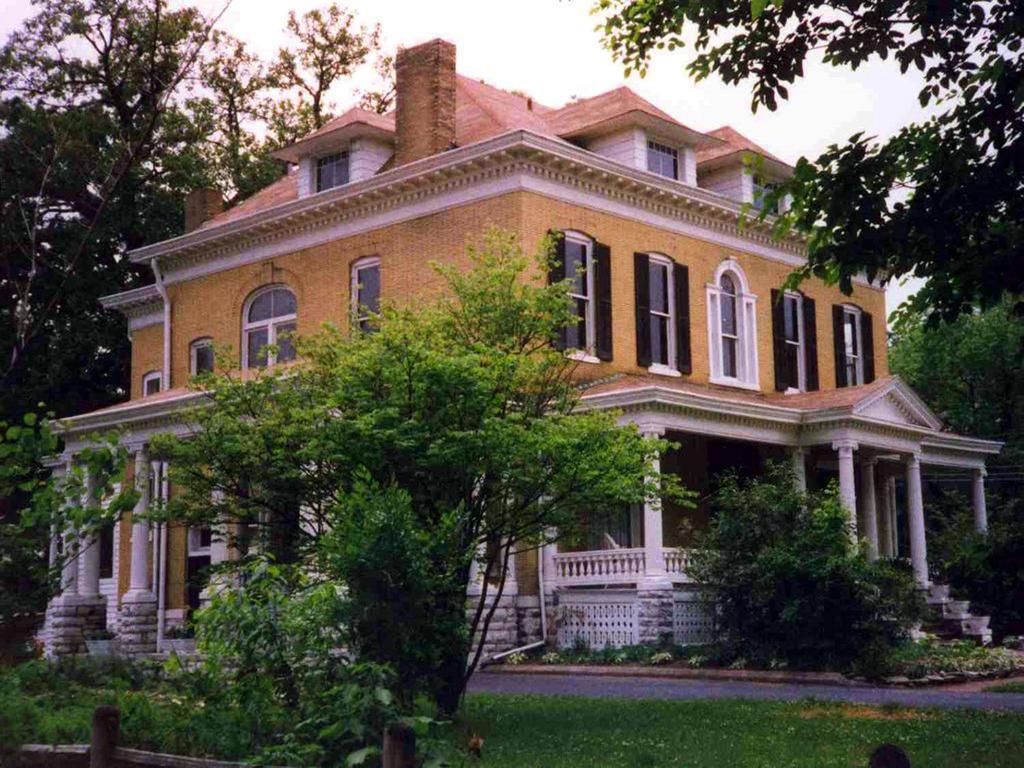 Beall Mansion An Elegant Bed & Breakfast Inn 奥尔顿 餐厅 照片