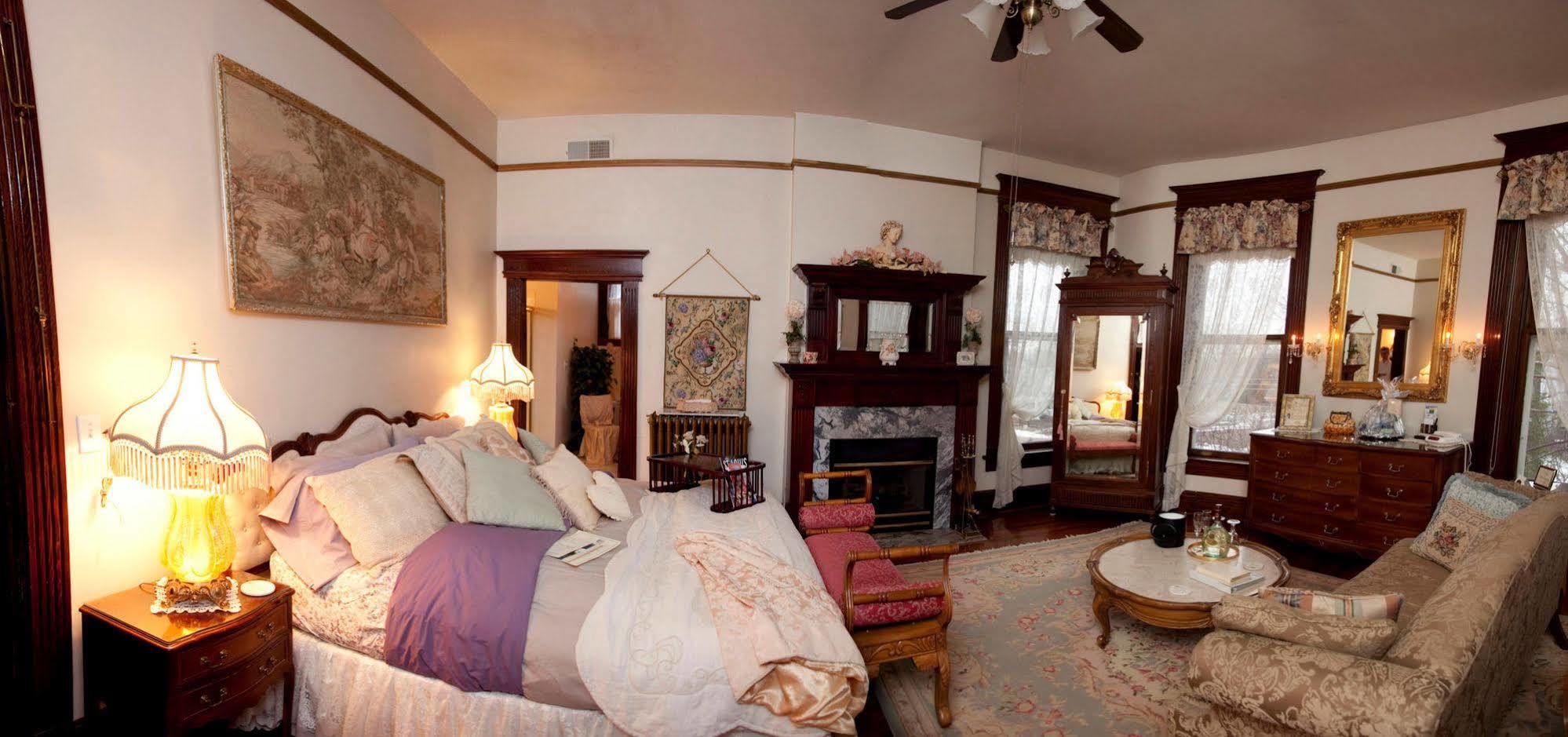 Beall Mansion An Elegant Bed & Breakfast Inn 奥尔顿 外观 照片