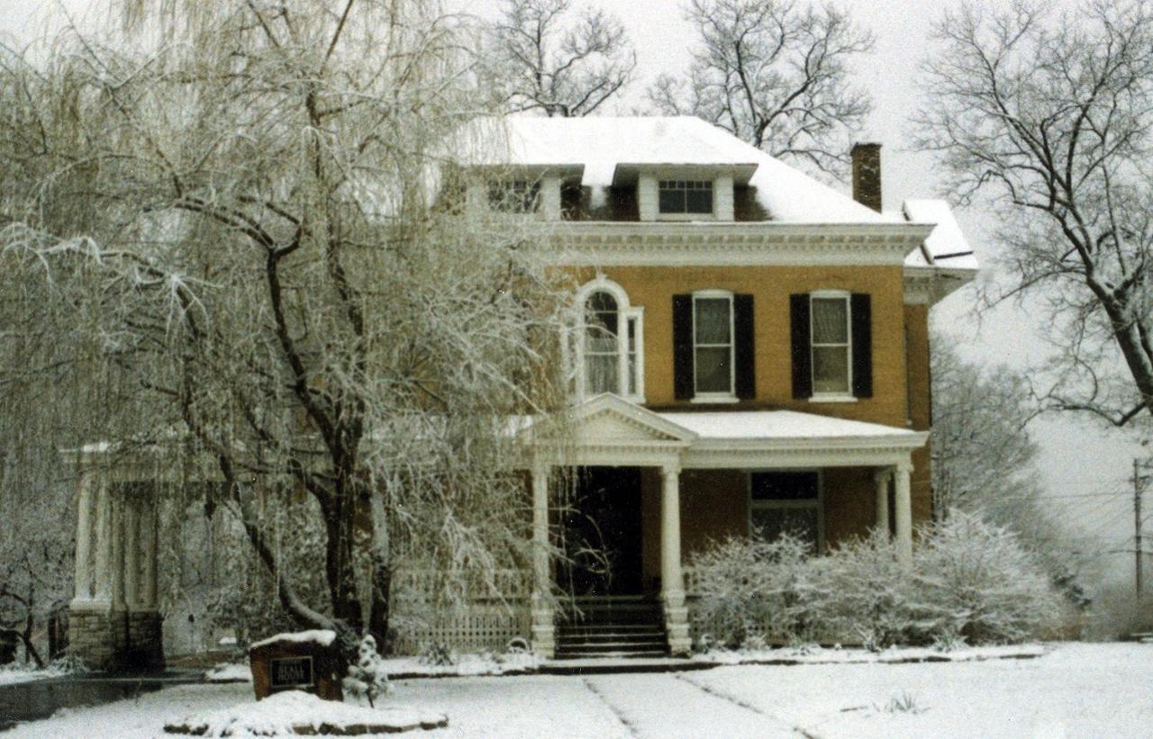 Beall Mansion An Elegant Bed & Breakfast Inn 奥尔顿 外观 照片